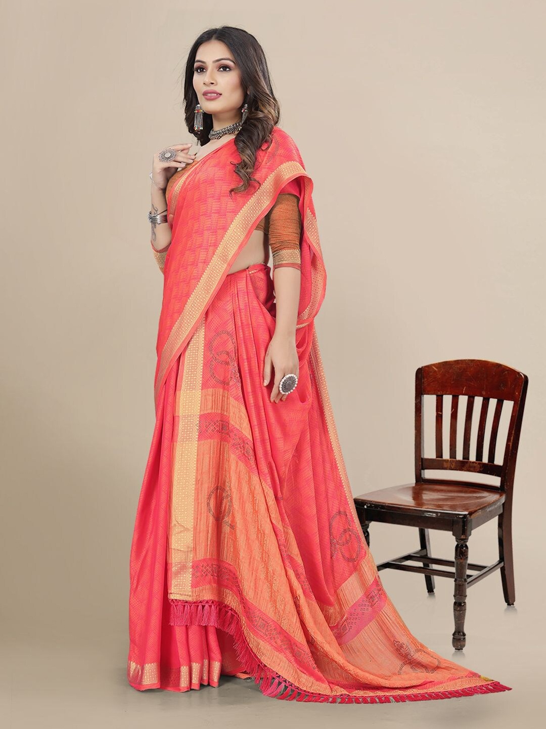 

Mitera Embellished Zari Saree, Pink