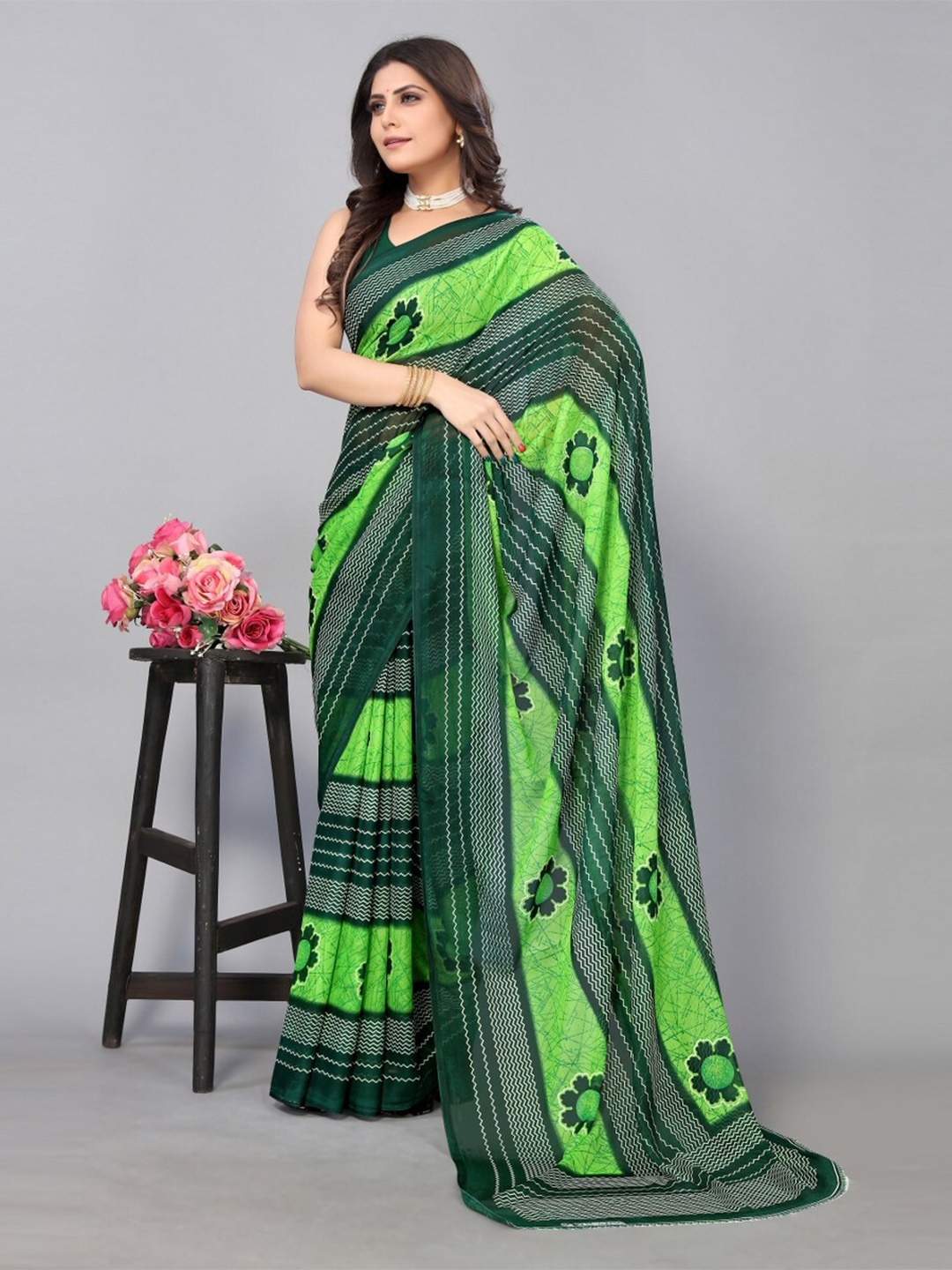 

KALINI Floral Printed Poly Georgette Saree, Green