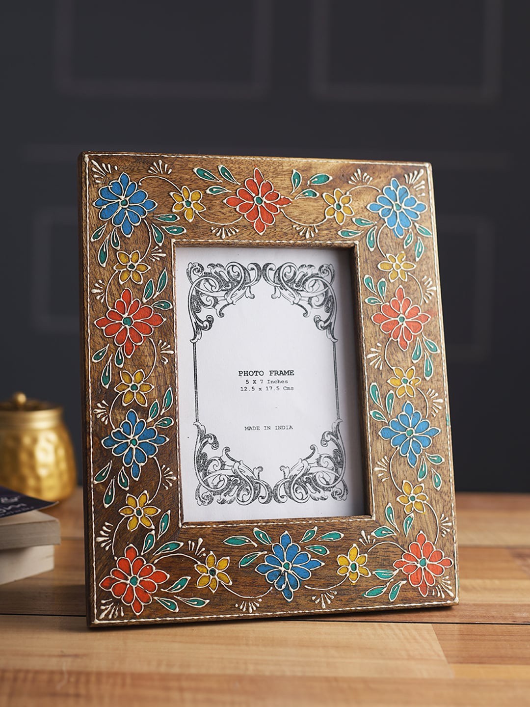 

Aapno Rajasthan Brown & Red Floral Design Wooden Photo Frames