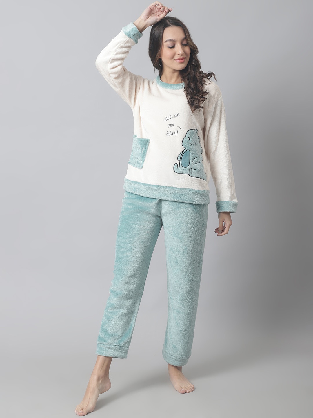 

TAG 7 Women Printed Night suit, White