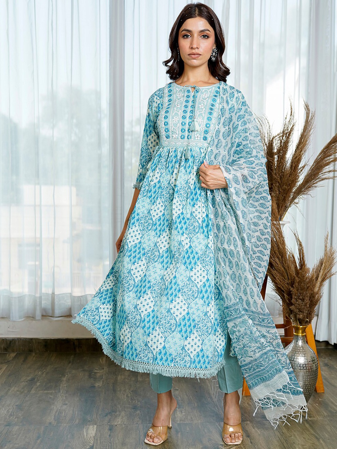 

KAMODINEE Women Printed Thread Work Pure Cotton Kurta With Trousers & Dupatta, Blue