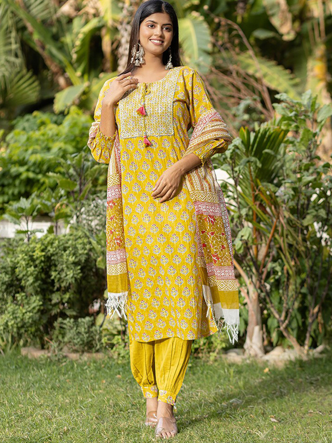 

KAMODINEE Women Floral Yoke Design Sequinned Kurta With Trousers & Dupatta, Yellow