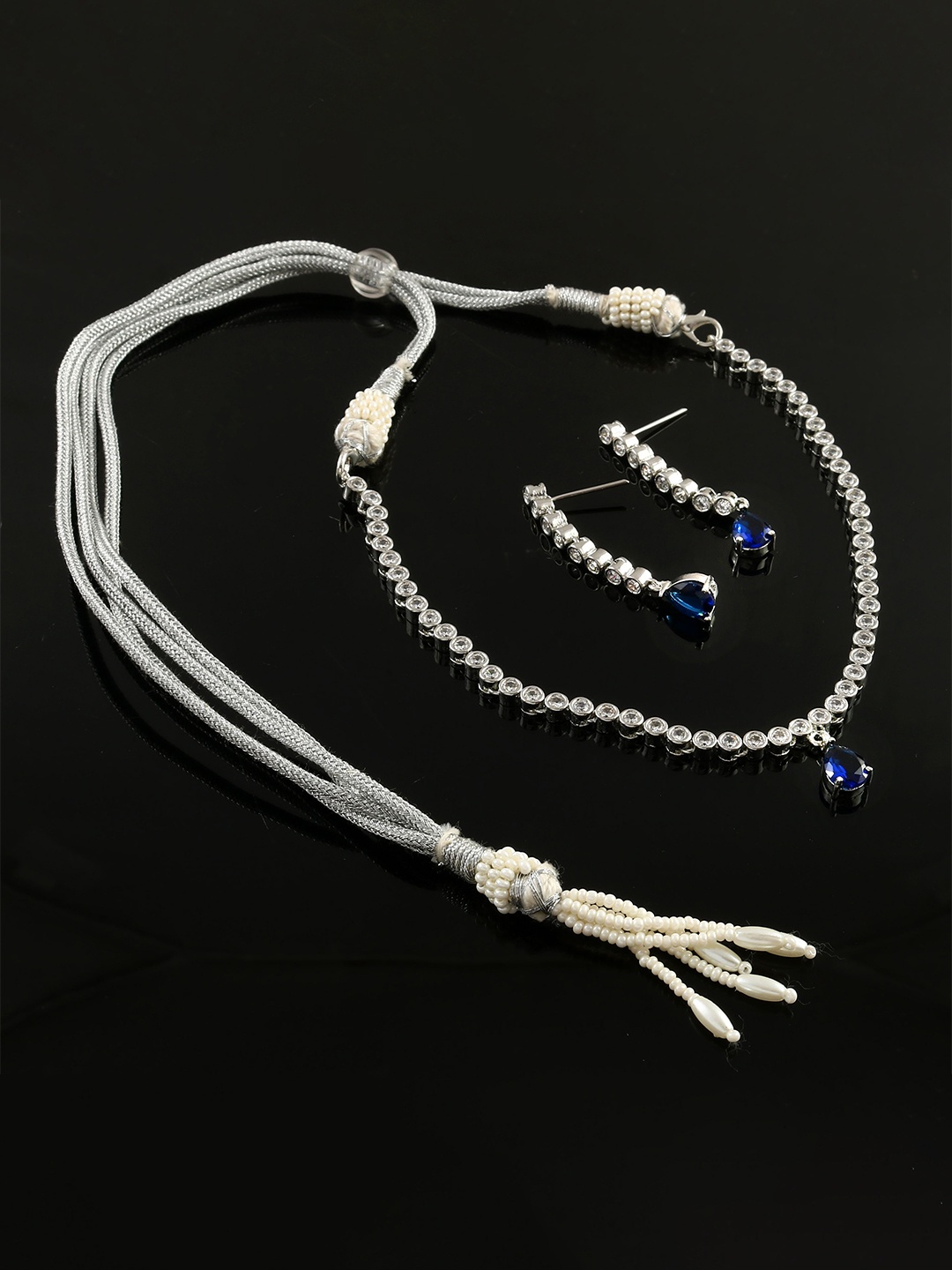 

Jewar Mandi Silver-Plated CZ-Studded Jewellery Set