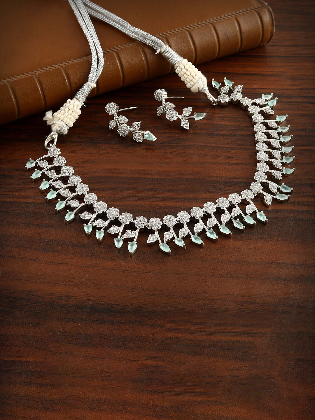 

Jewar Mandi Silver-Plated CZ-Studded Emerald Jewellery Set