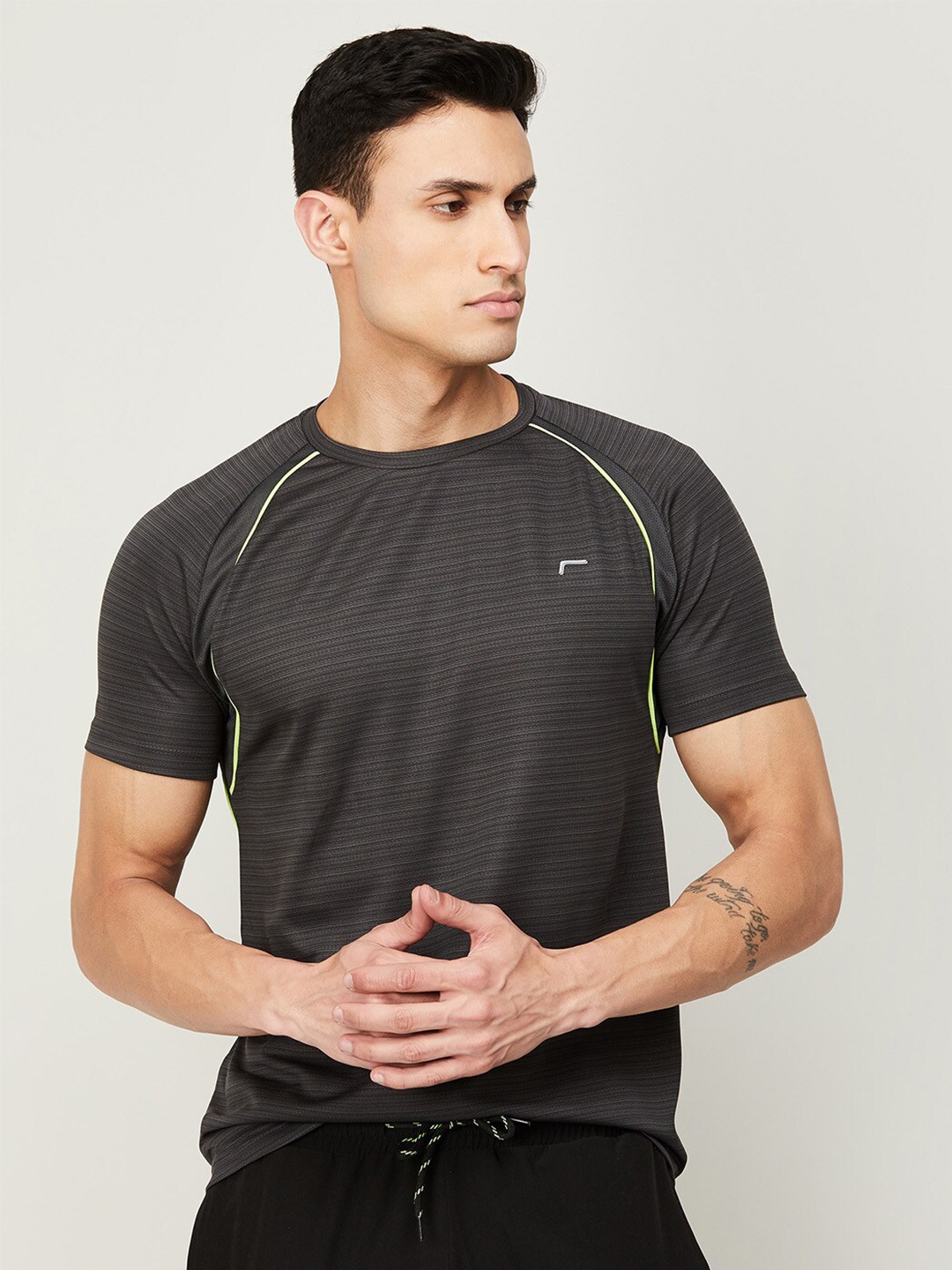 

Fame Forever by Lifestyle Men Raglan Sleeves T-shirt, Grey