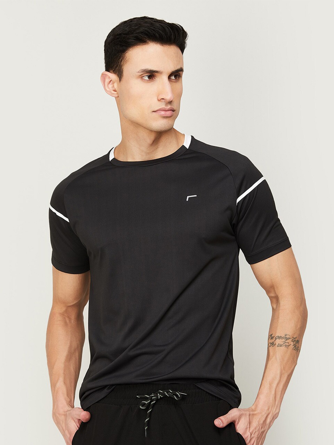 

Fame Forever by Lifestyle Men Black Raglan Sleeves Cotton T-shirt