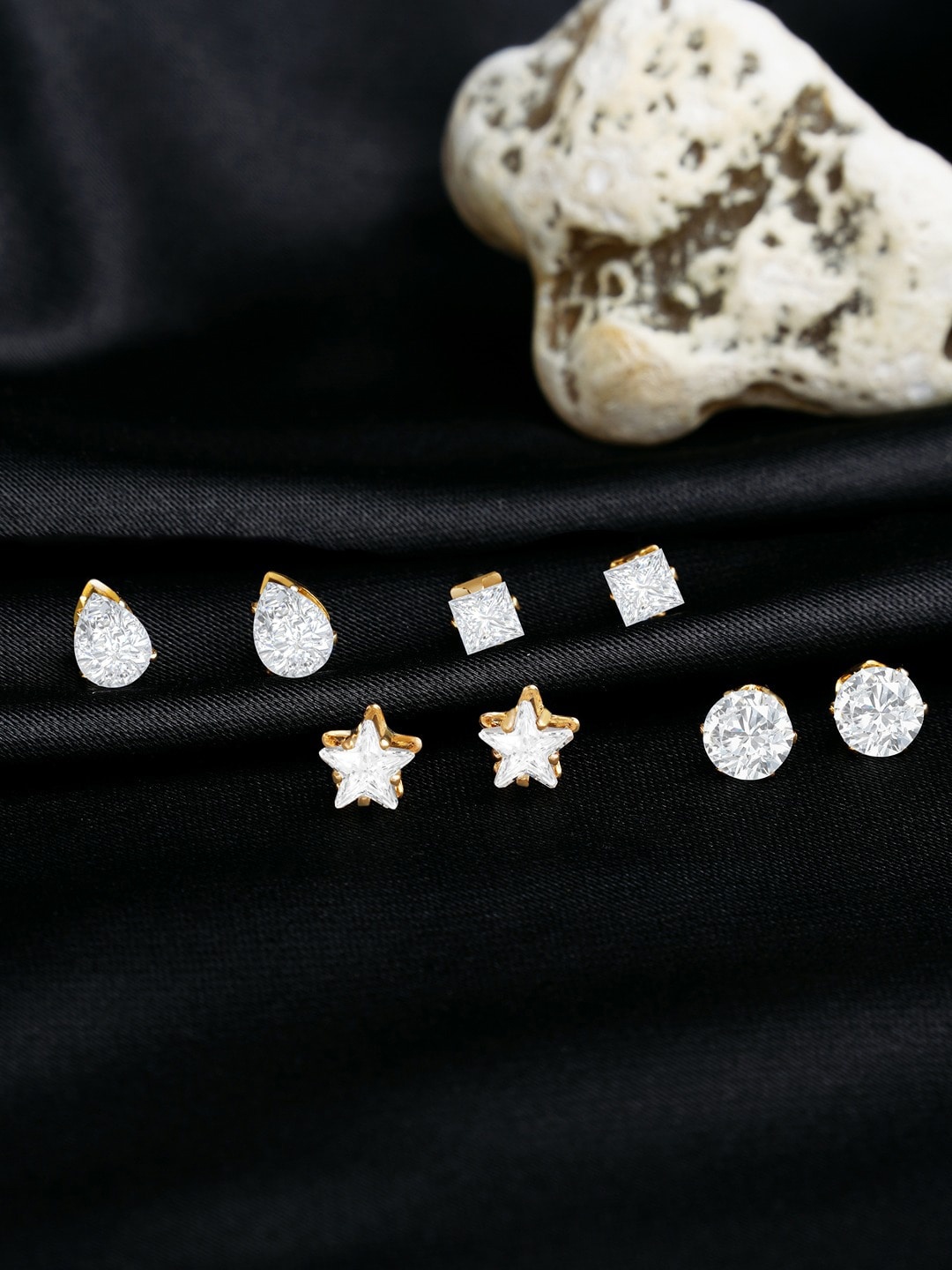 

AMI Set of 4 Gold-Plated Contemporary Studs Earrings
