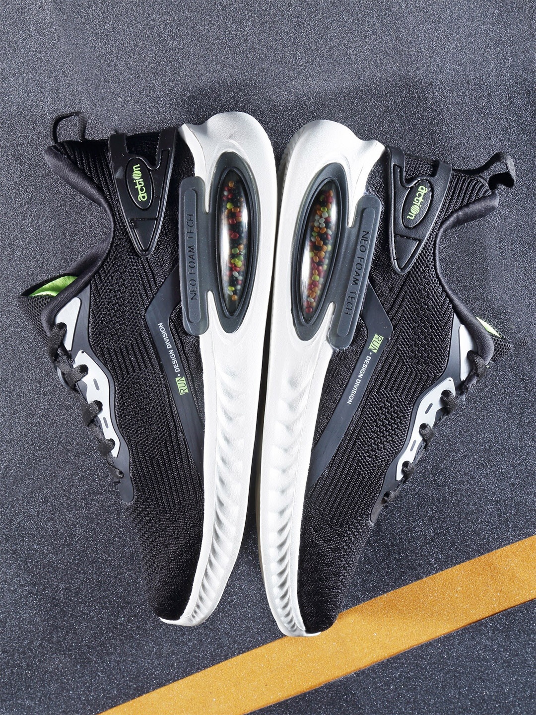 

Action Men Mesh Running Non-Marking Shoes, Black