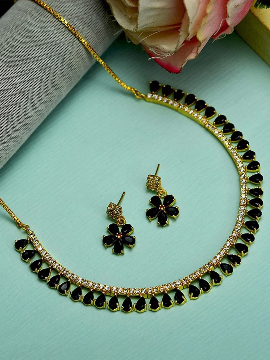 

Jewar Mandi Gold-Plated & CZ Stone-Studded Jewellery Set