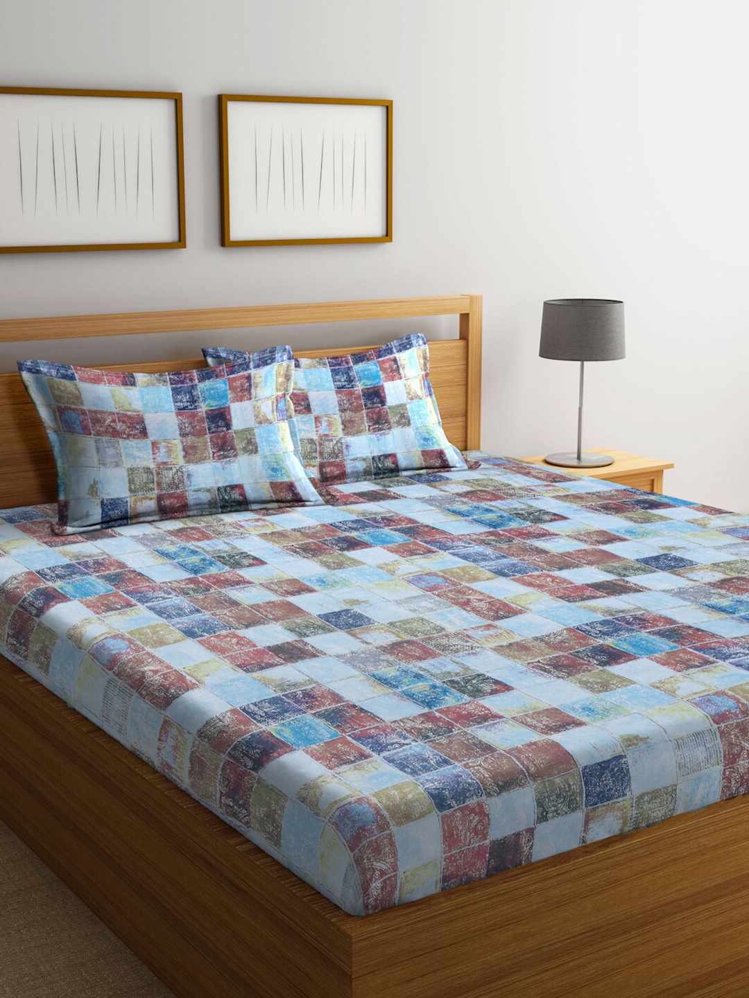 

BOMBAY DYEING Dream Lover Blue & White Geometric 104 TC Queen Bedsheet & 2 Pillow Covers