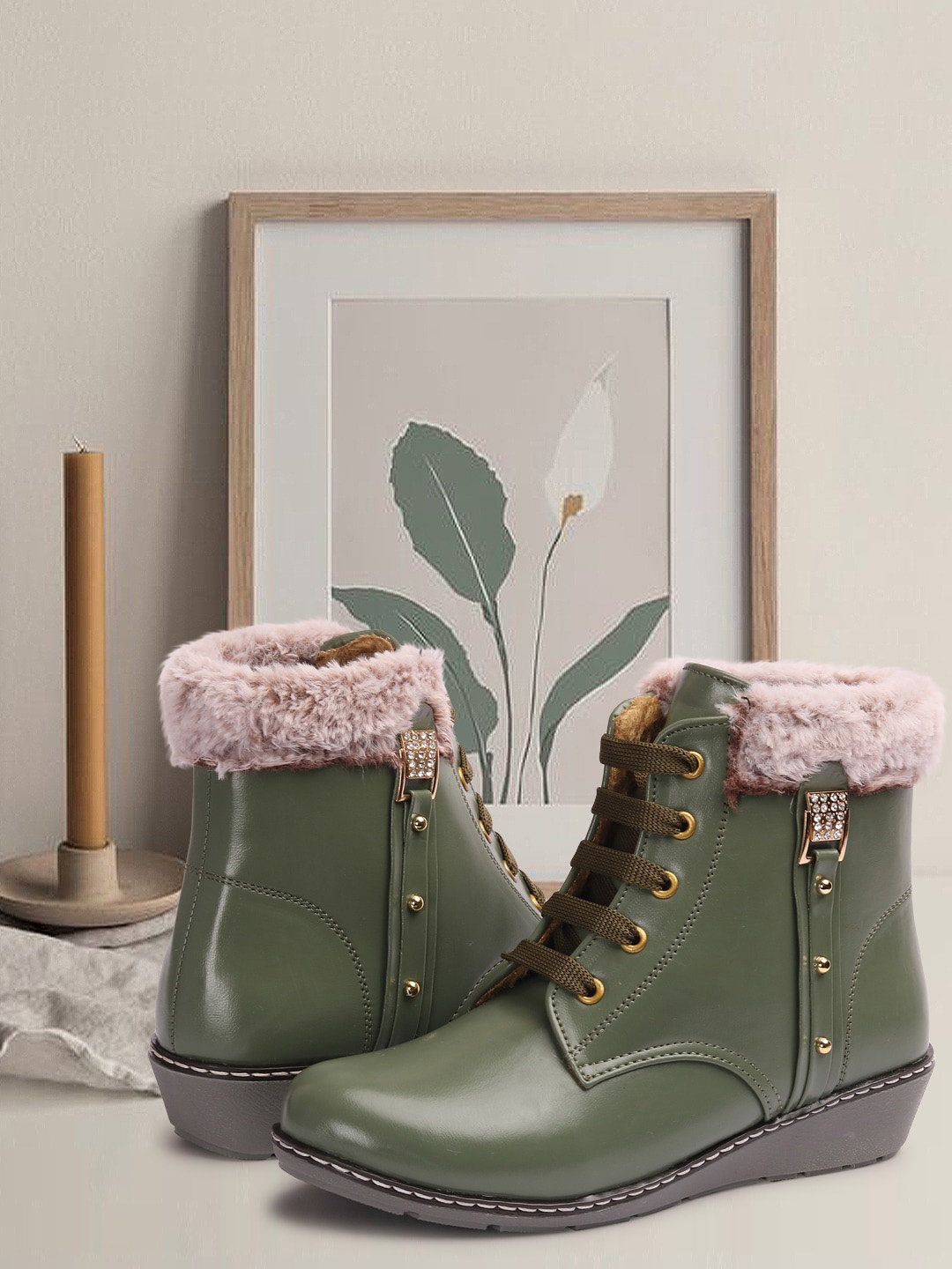 

ICONICS Women Winter Boots, Green