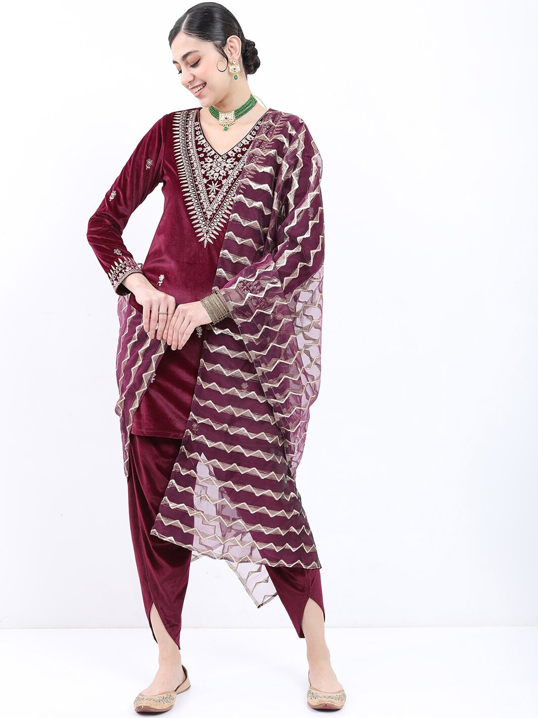 

KETCH Women Ethnic Motifs Embroidered Velvet Kurta with Dhoti Pants & With Dupatta, Magenta