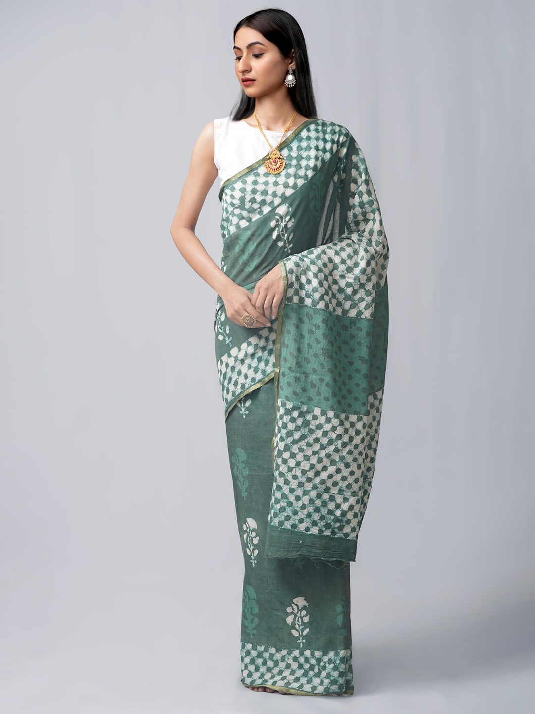 

Unnati Silks Batik Pure Cotton Dabu Saree, Green