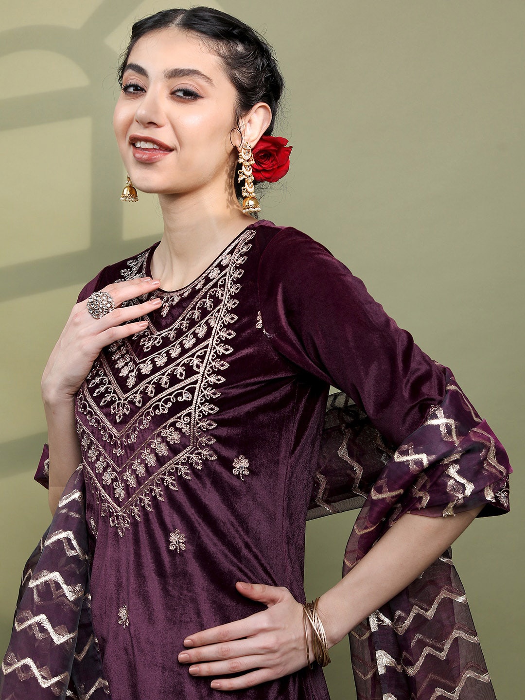 

Vishudh Women Embroidered Knitted Velvet Kurta with Palazzo & With Dupatta, Magenta