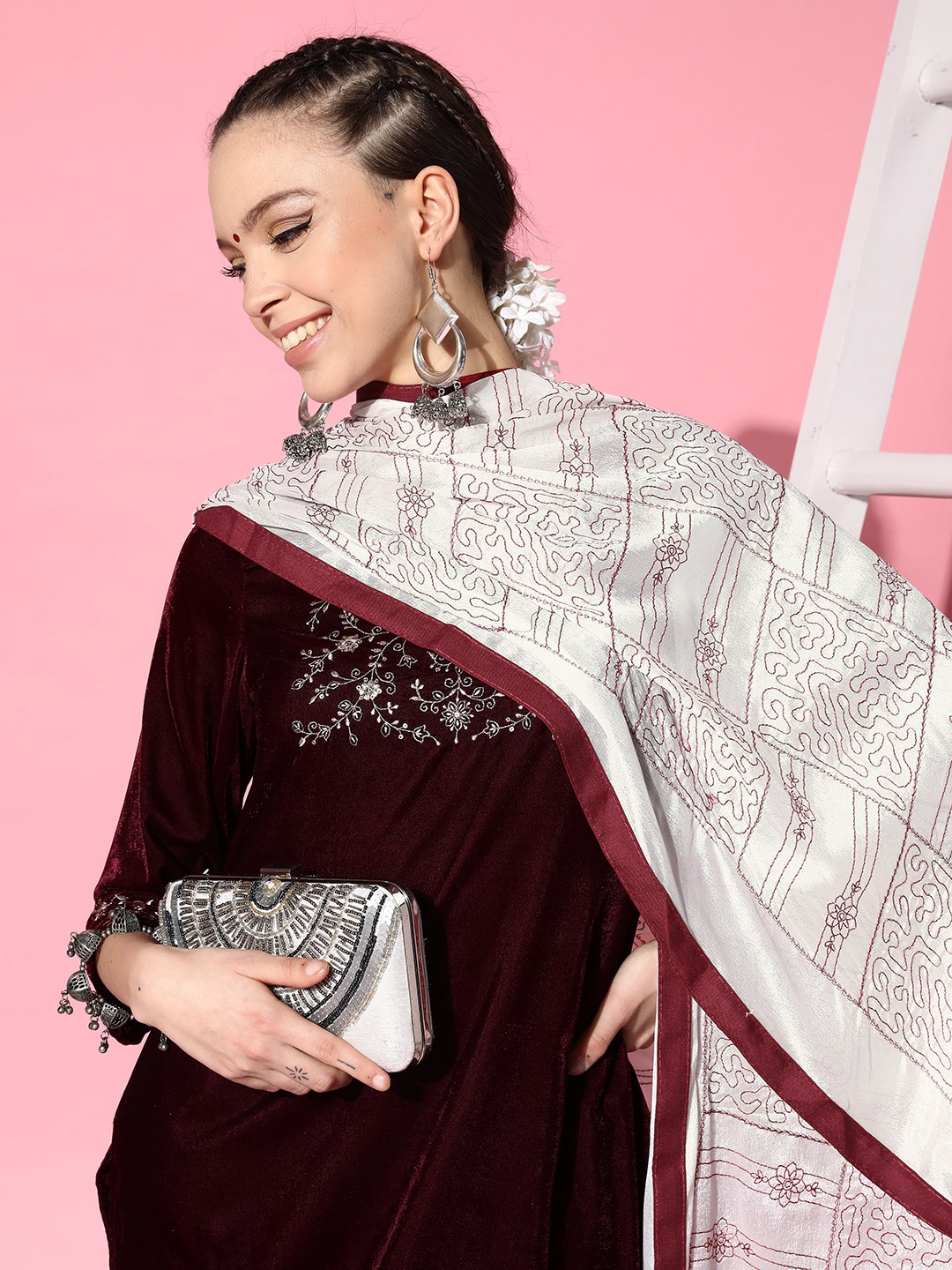 

SheWill Ethnic Motif Embroidered Silk Blend Dupatta, Maroon