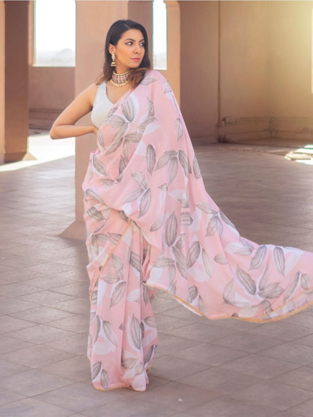 

Lavanya The Label Floral Saree, Cream