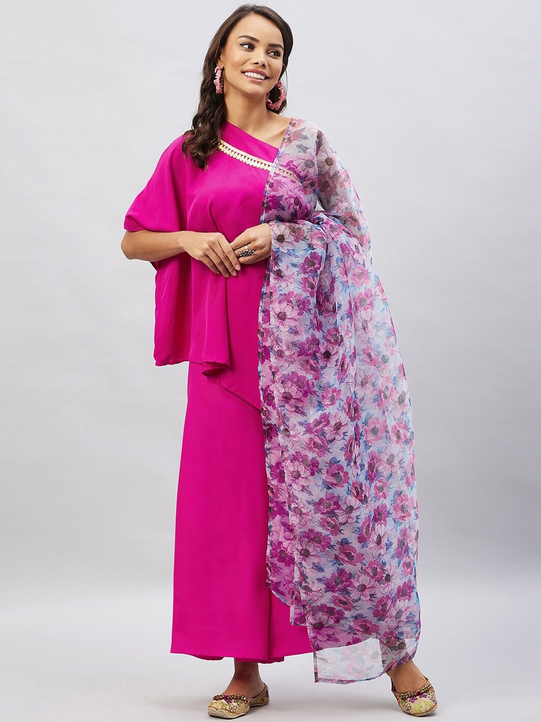 

InWeave Women Kurta with Palazzos & Dupatta, Magenta