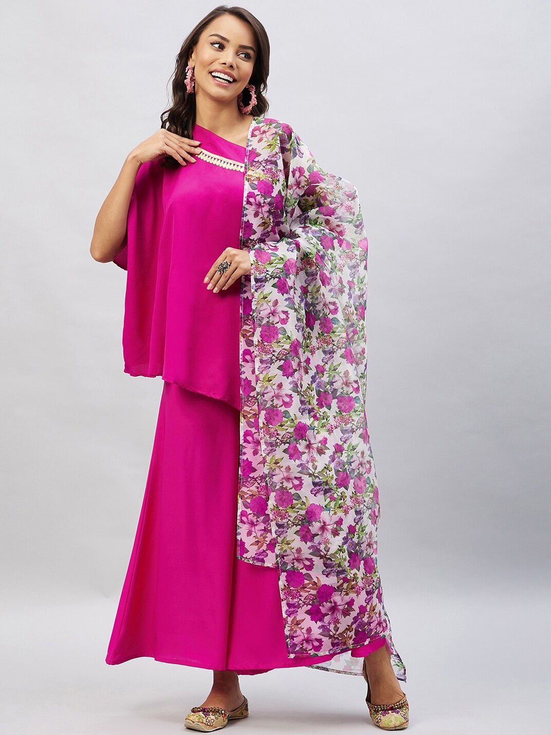 

InWeave Women Kurti with Palazzos & With Dupatta, Magenta