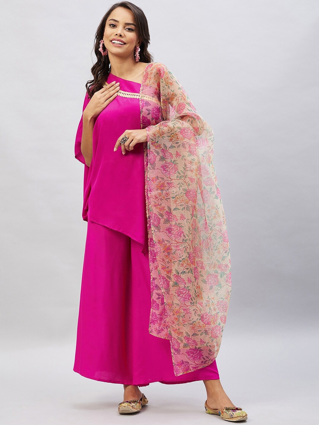 

InWeave Women Kurti with Palazzos & With Dupatta, Magenta