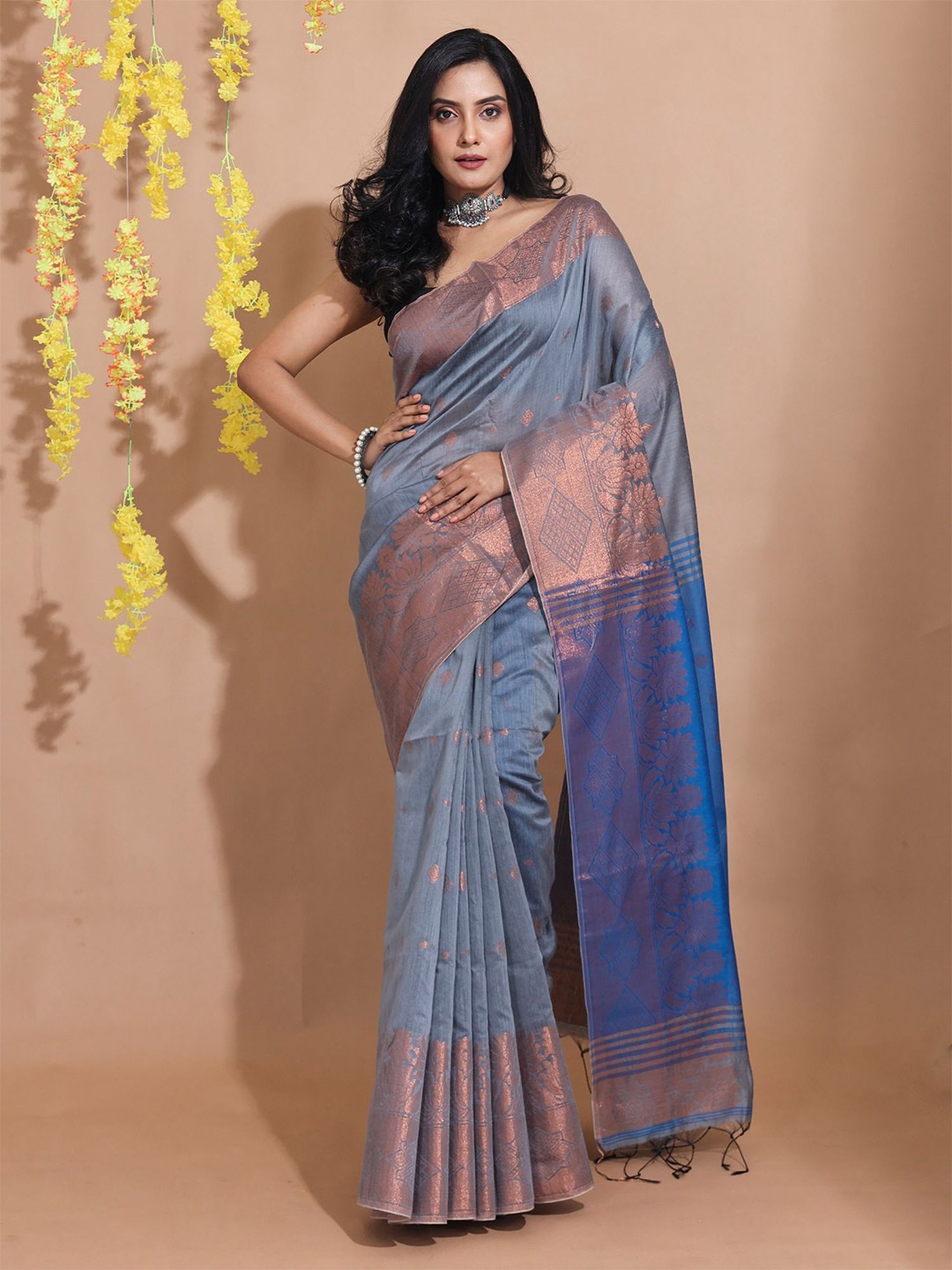 

Charukriti Ethnic Motifs Zari Saree, Grey