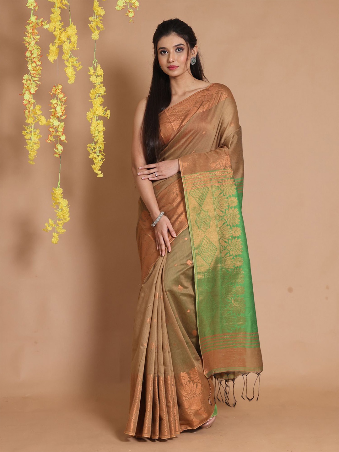 

Charukriti Ethnic Motifs Zari Saree, Beige