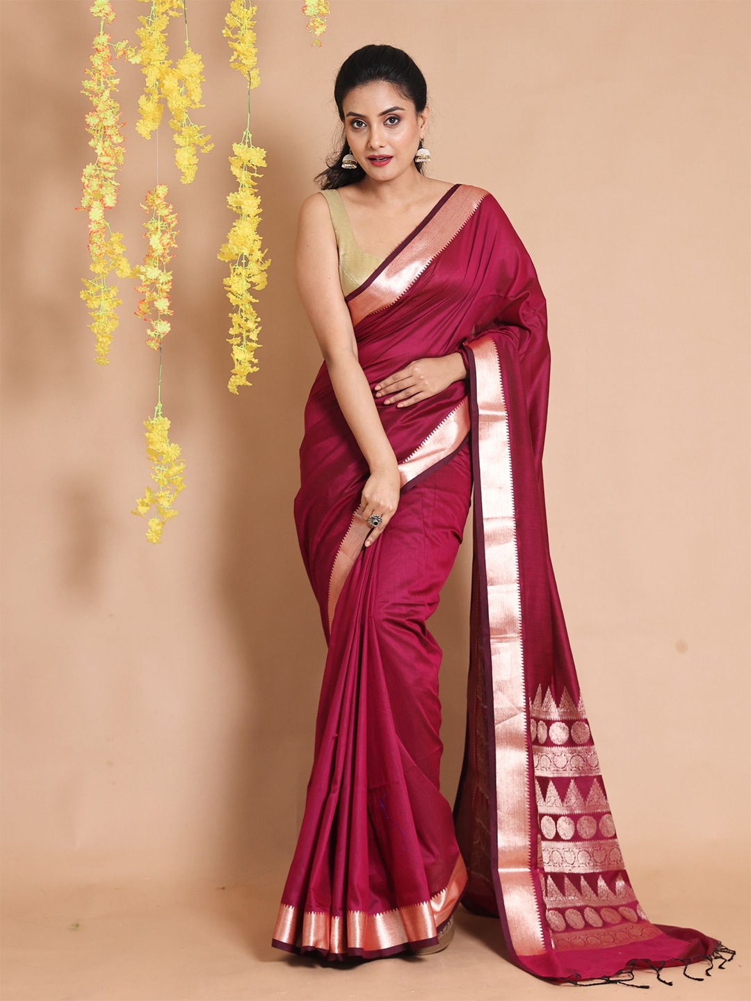 

Charukriti Magenta & Gold-Toned Zari Pure Silk Saree