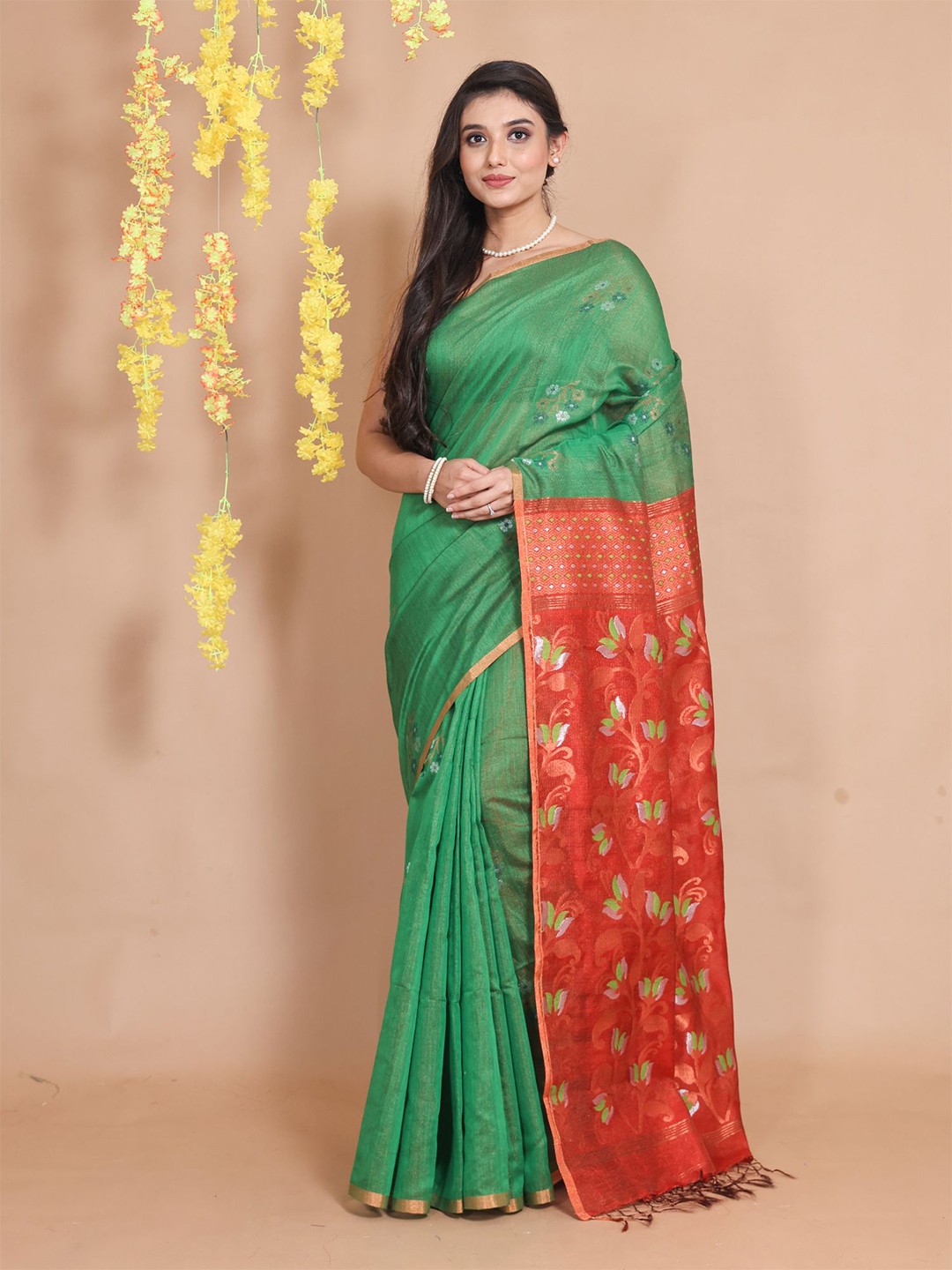 

Charukriti Woven Design Zari Tissue Saree, Green