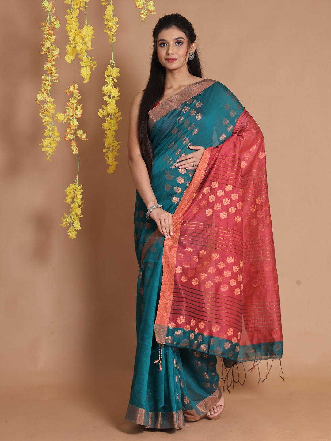 

Charukriti Woven Design Zari Saree, Teal