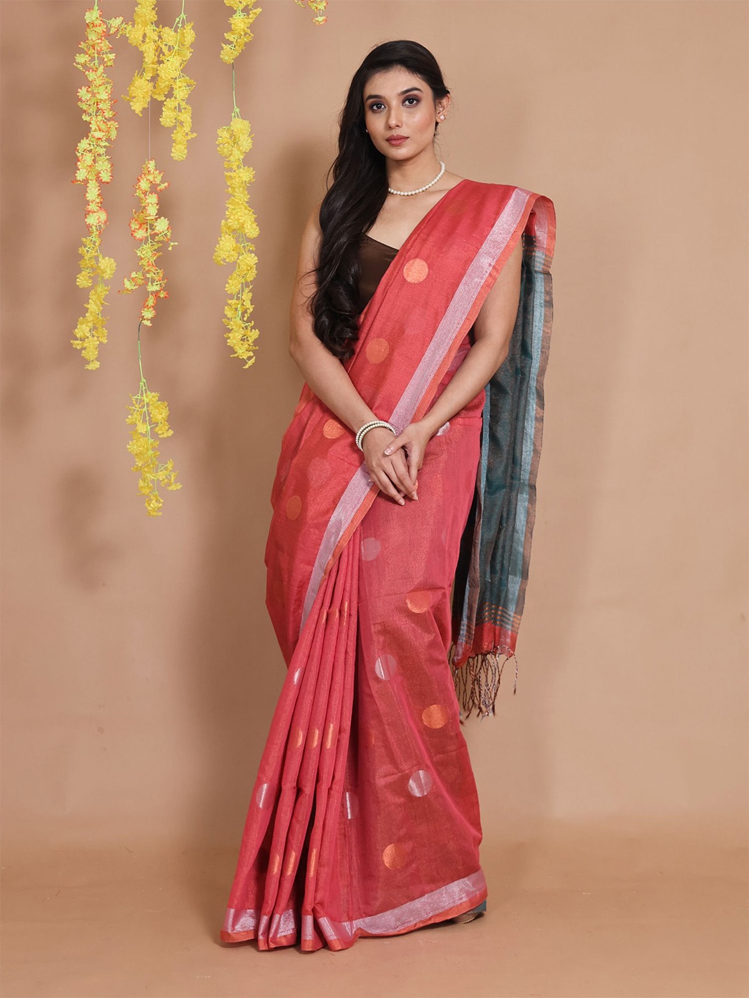 

Charukriti Woven Design Zari Tissue Saree, Coral