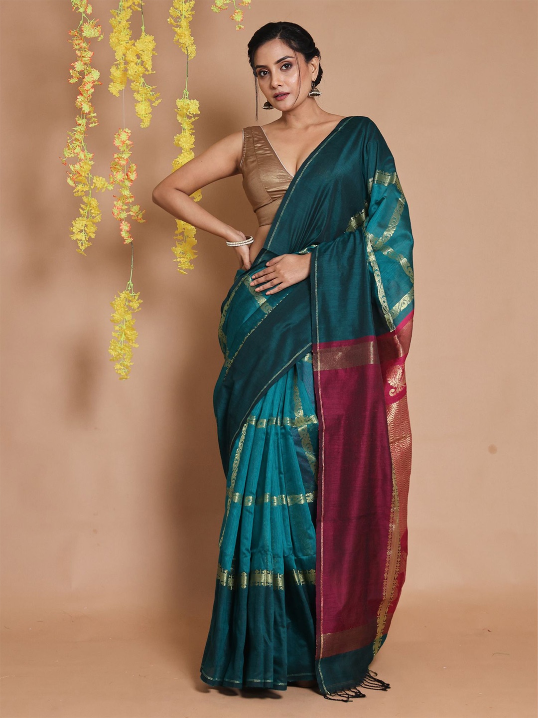 

Charukriti Woven Design Zari Saree, Teal