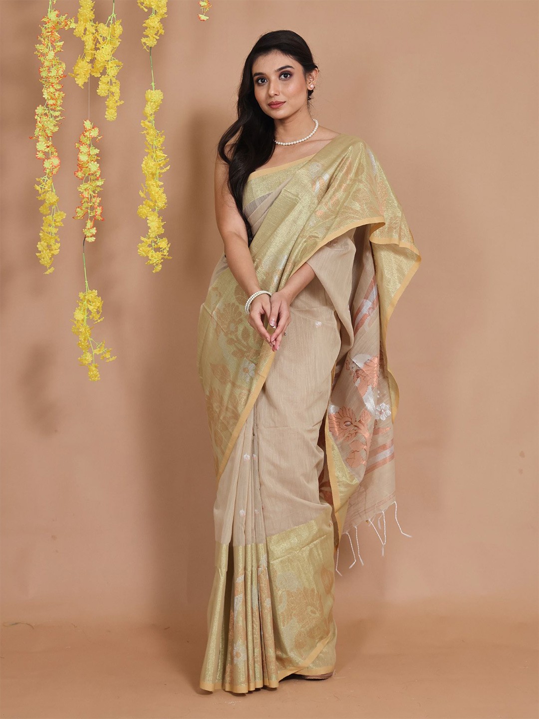 

Charukriti Woven Design Zari Pure Cotton Saree, Beige