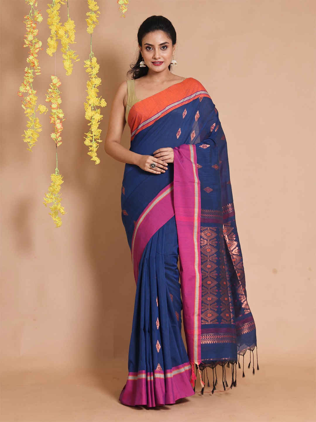 

Charukriti Woven Design Zari Pure Cotton Saree, Blue