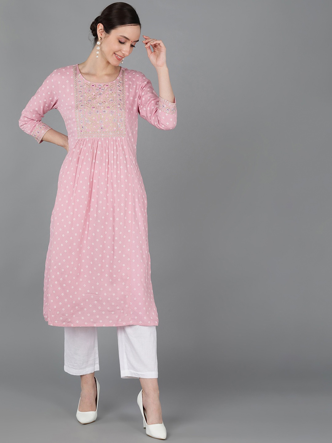 

AHIKA Bandhani Embroidered Thread Work Chanderi Silk Kurta, Pink