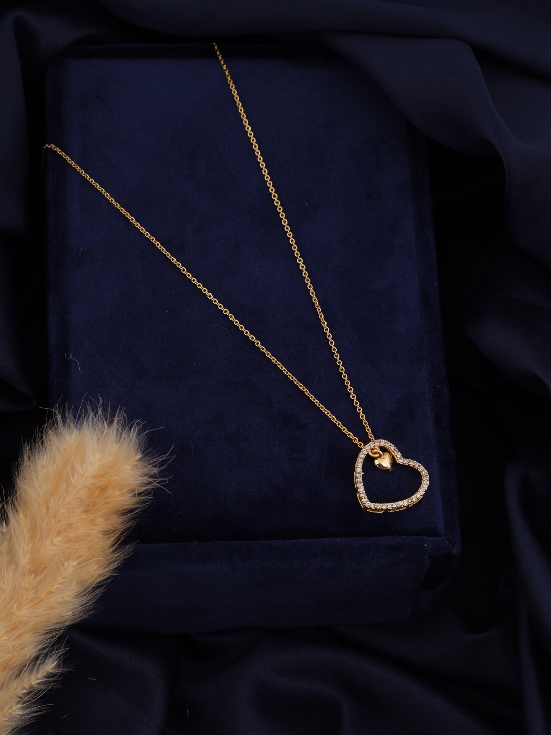 

Brado Jewellery Gold-Plated AD-Studded Heart-Shaped Pendant With Chain