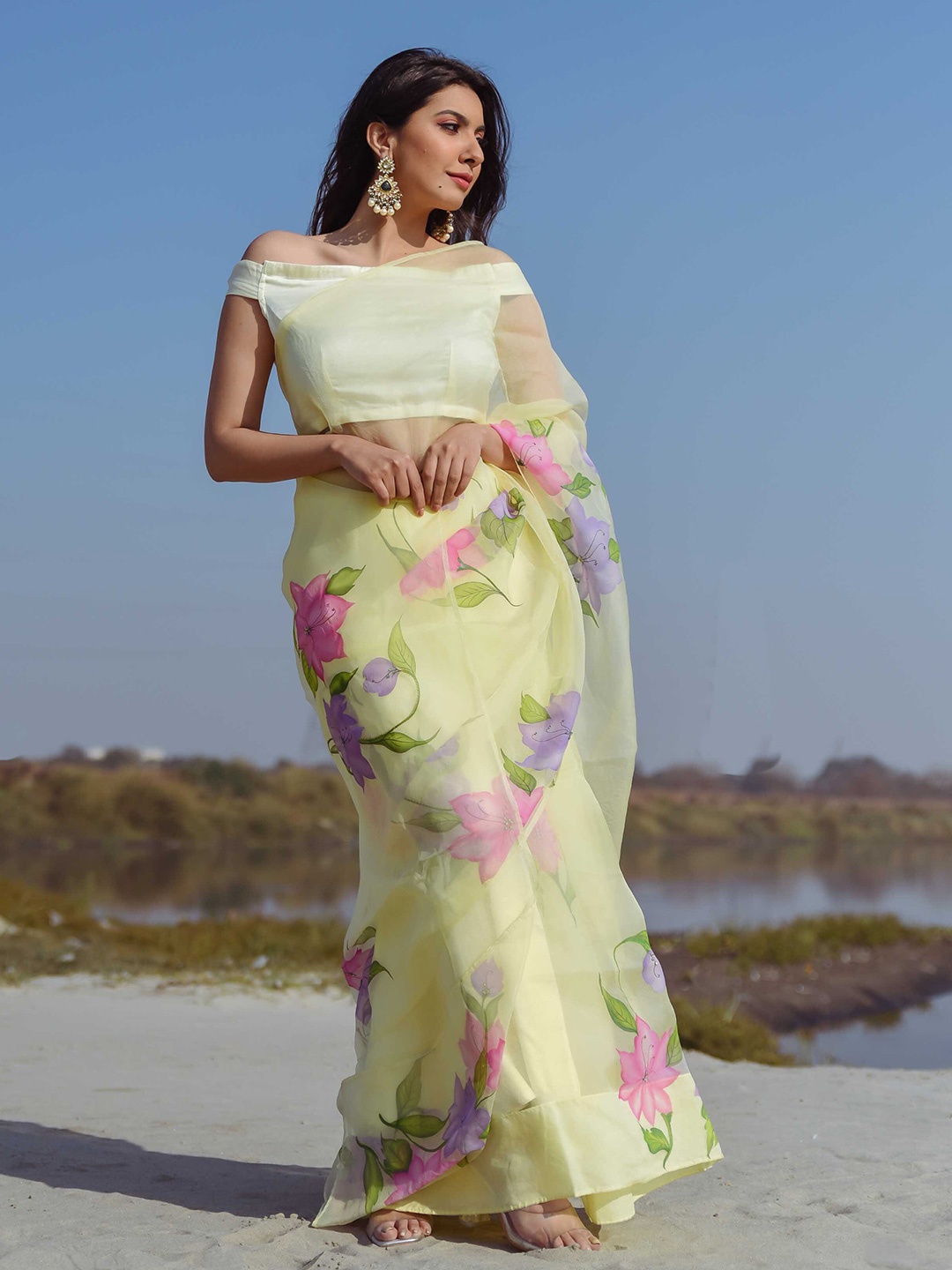 

AACHHO Women Cassowary Embellished Handpainted Organza Silk Saree, Yellow