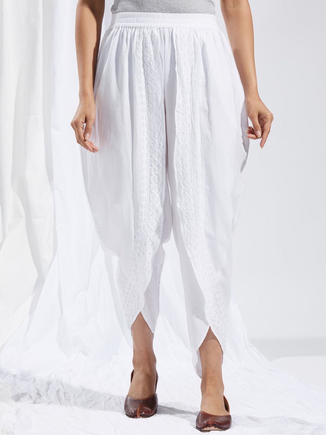 

Fabindia Women White Original Jodhpuris Trouser