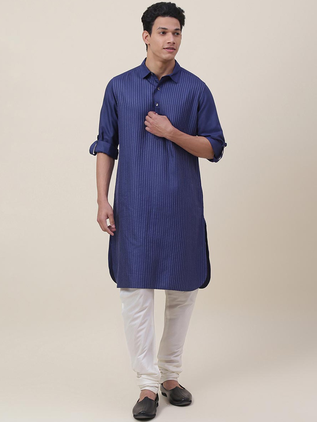 

Fabindia Geometric Straight Striped Shirt Collar Kurta, Blue