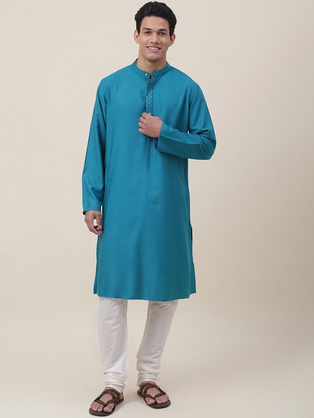 

Fabindia Mandarin Collar Long Sleeves Kurta, Teal