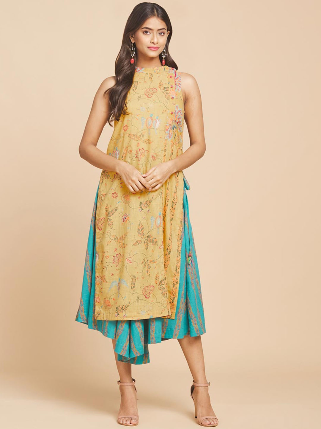 

Fabindia Floral Printed Band Collar Pure Cotton Kurta, Yellow