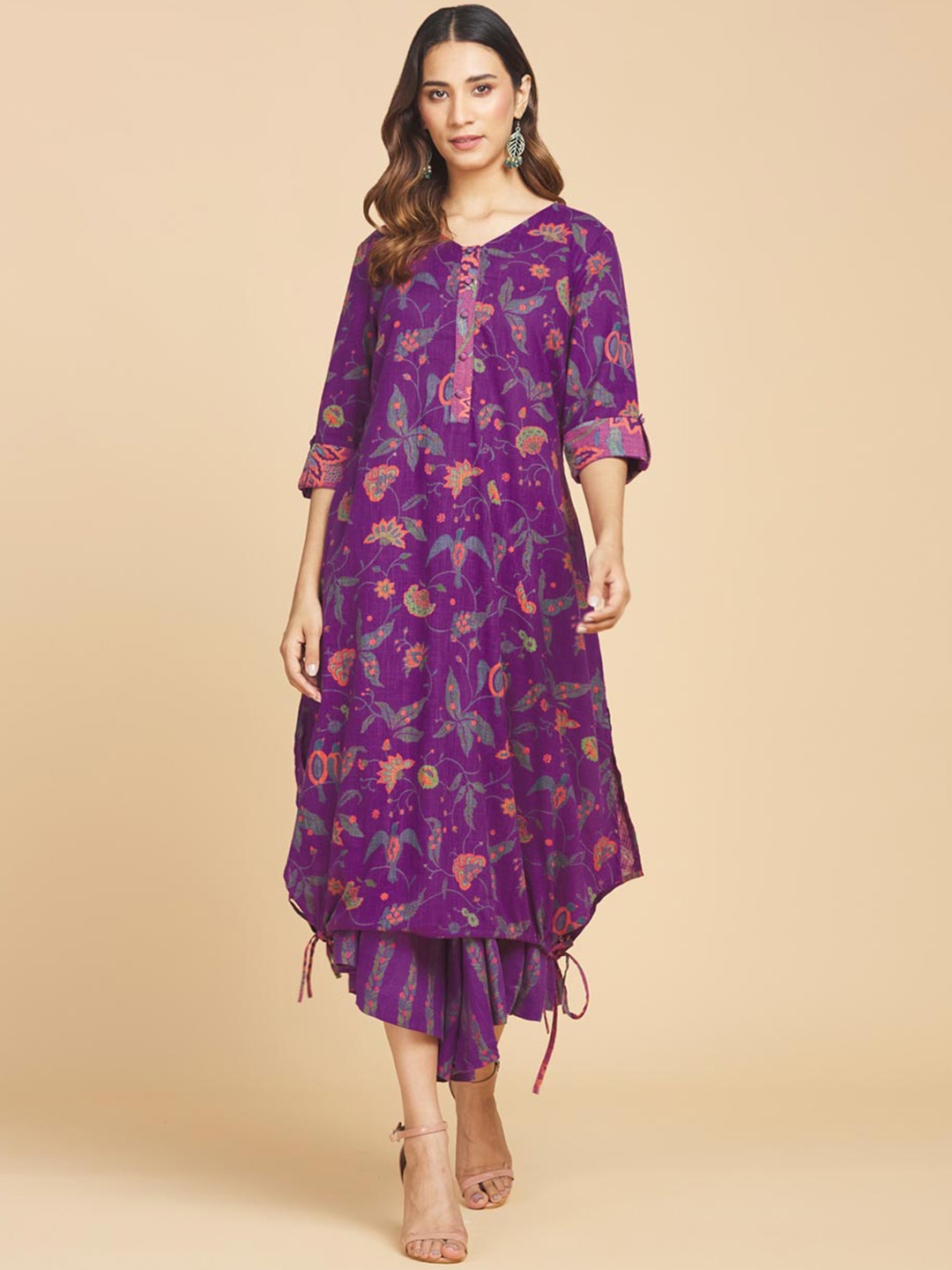 

Fabindia V-Neck Floral Printed Pure Cotton Kurta, Purple