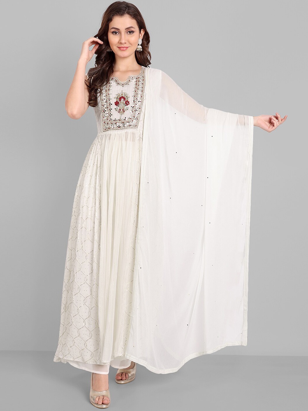

Pakiza Floral Embroidered Sequinned Cotton Kurta With Salwar & Dupatta, White