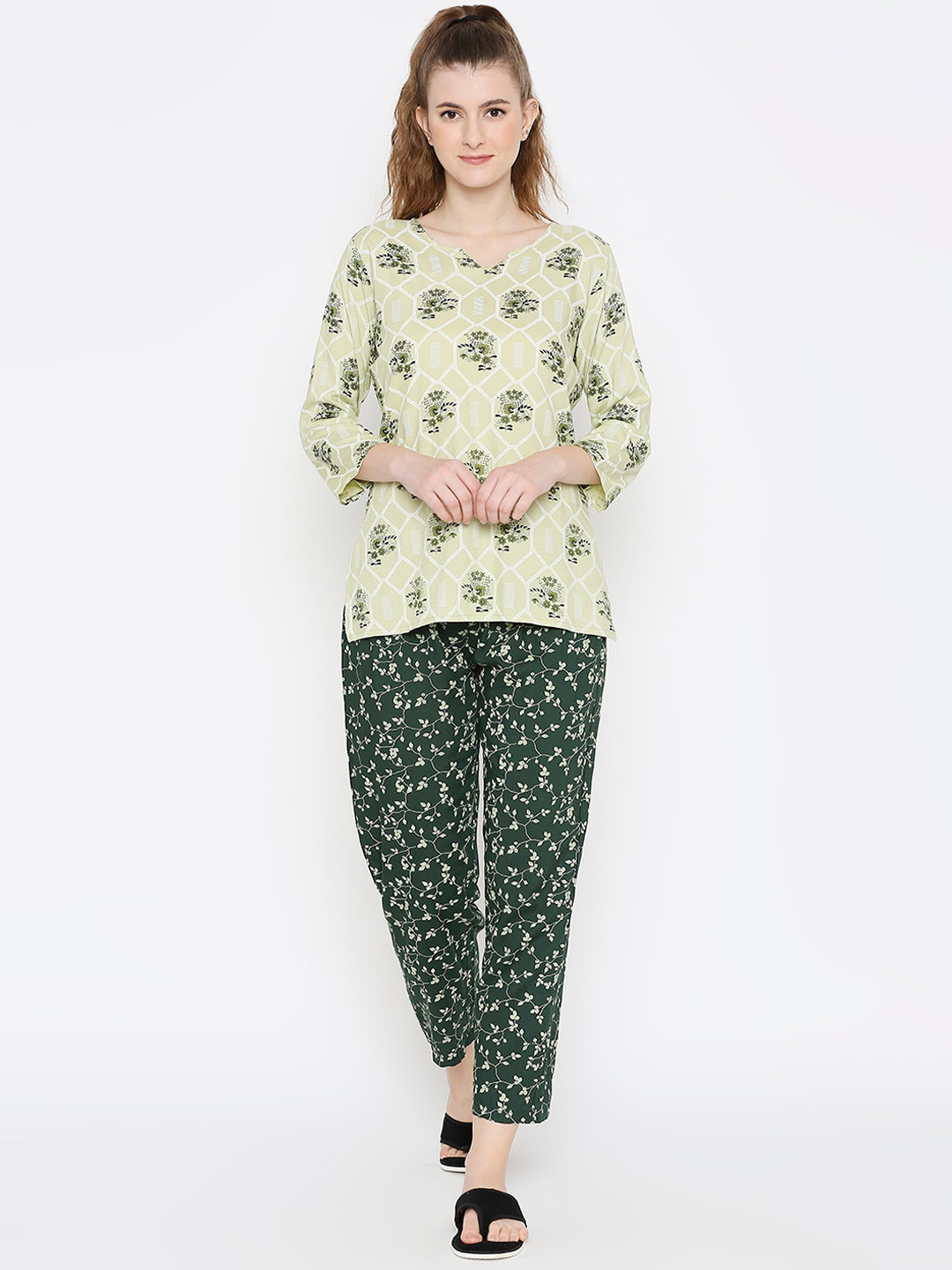 

Smarty Pants Women Printed Pure Cotton Night suit, Green