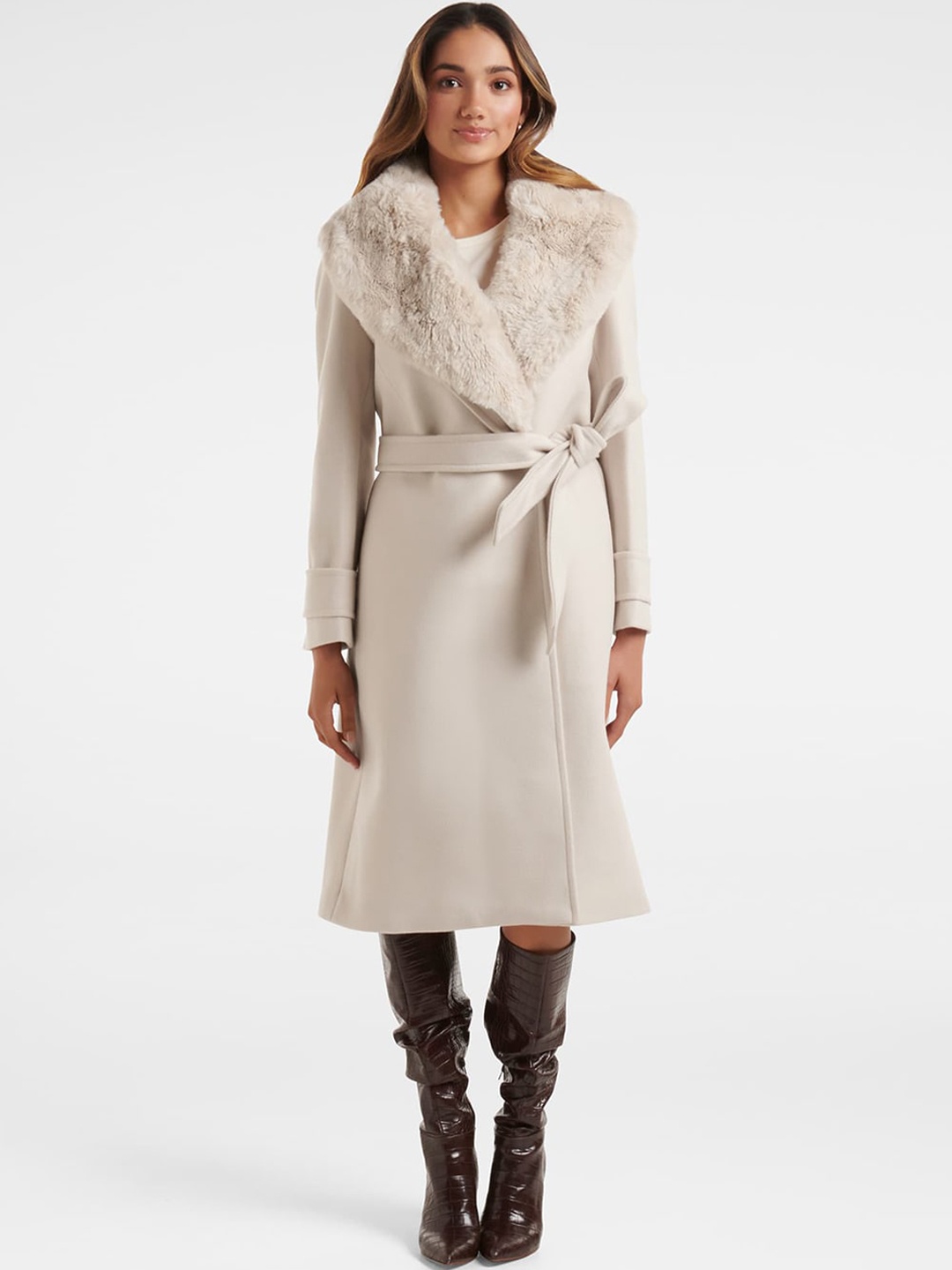 

Forever New Women Nora Petite Fur Collar Trench Coat, Cream