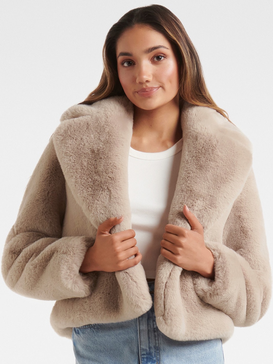 

Forever New Women Faux Fur Overoat, Cream