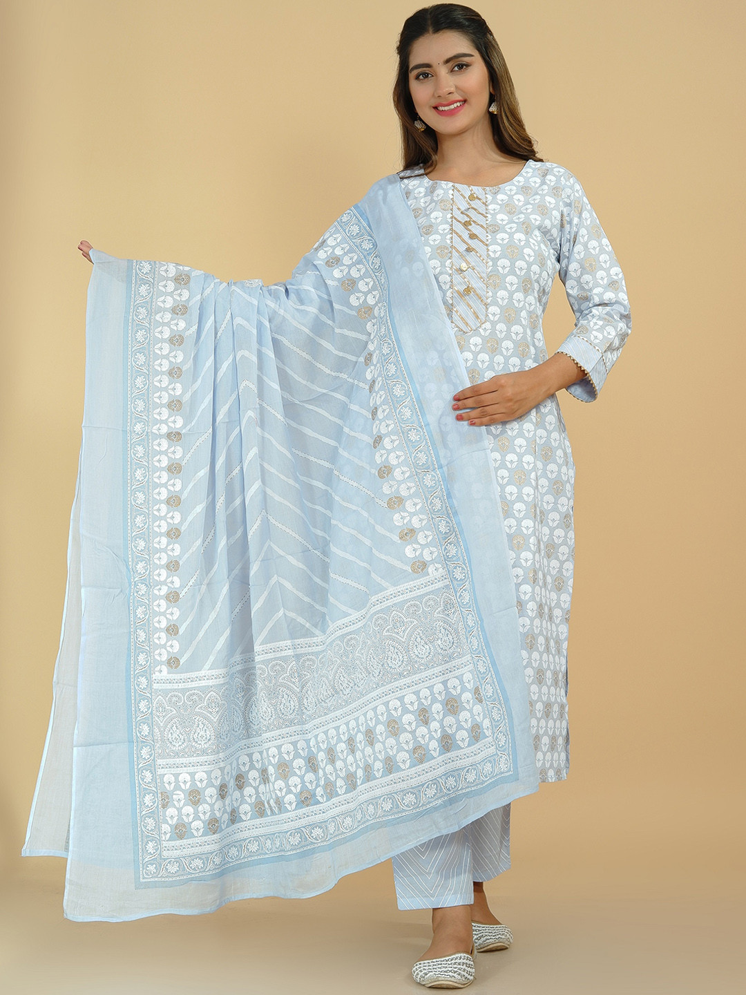

Tetalee Women Blue Floral Printed Sequinned Pure Cotton Kurta with Trousers & With Dupatta
