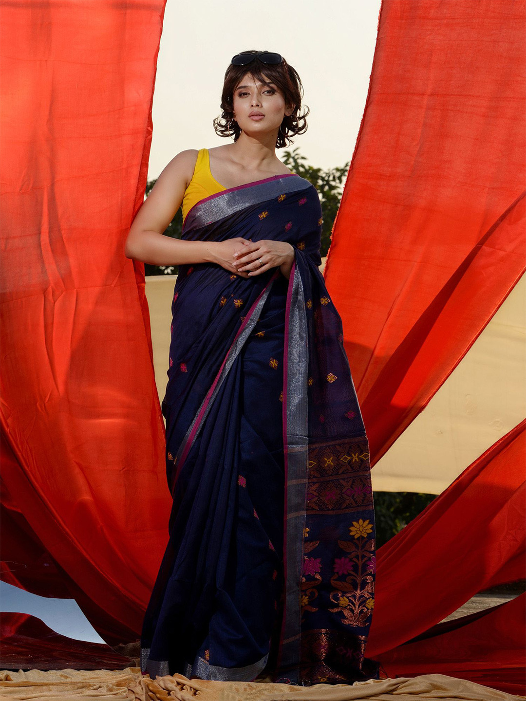 

Charukriti Woven Design Zari Saree, Blue