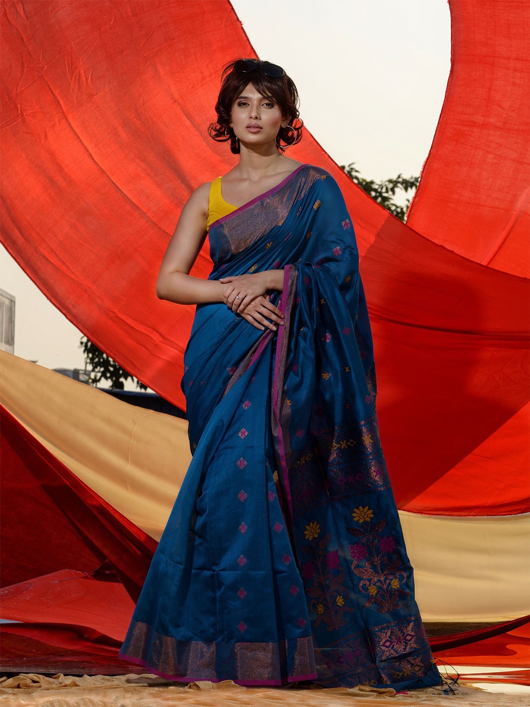 

Charukriti Woven Design Zari Saree, Blue