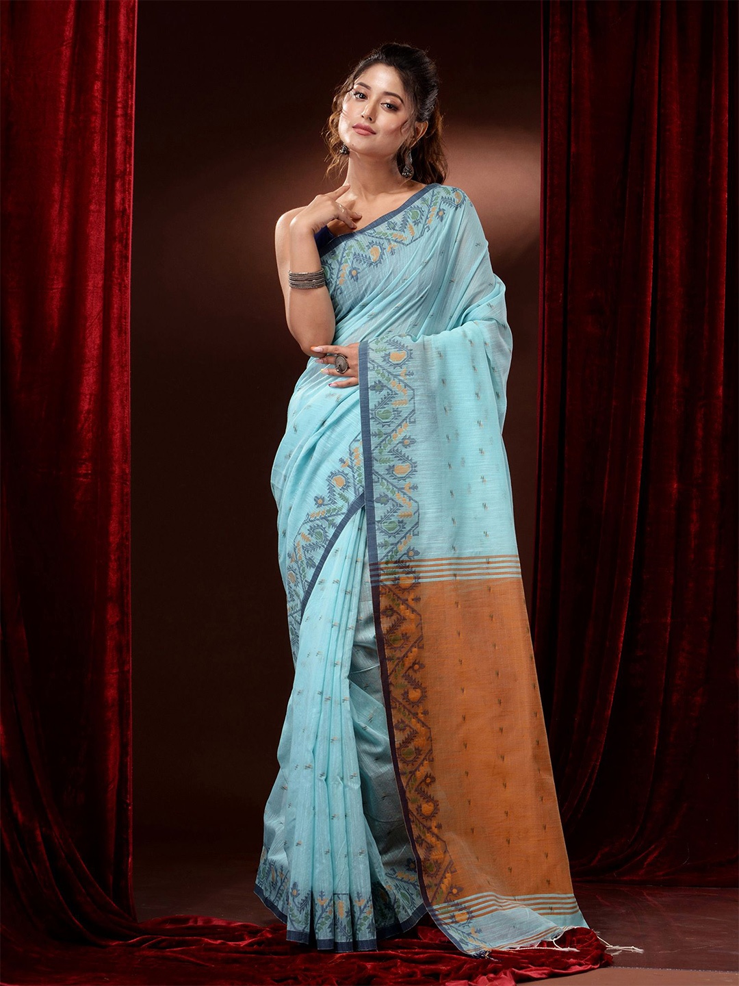 

Charukriti Woven Design Zari Pure Cotton Saree, Blue