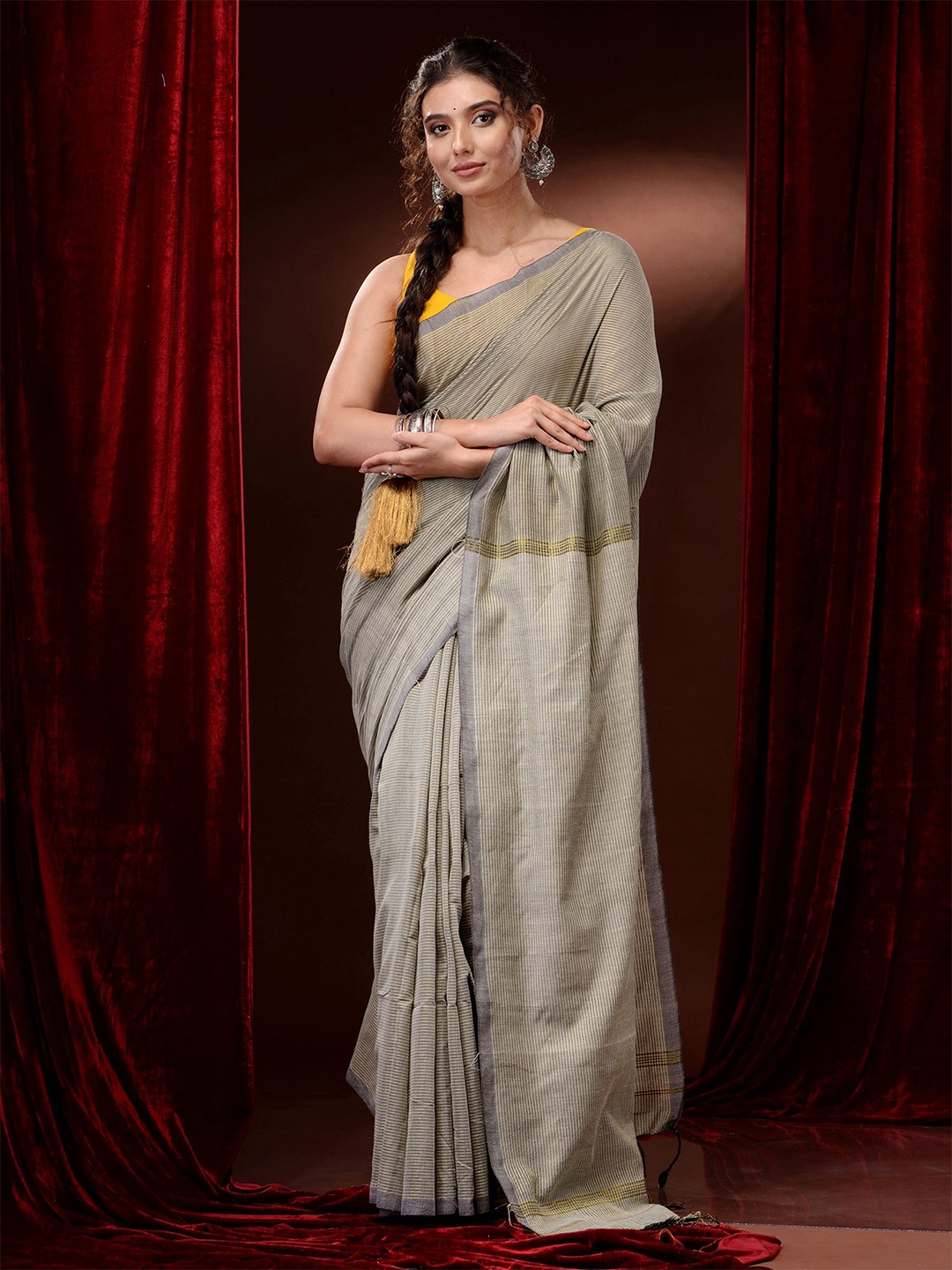 

Charukriti Striped Pure Cotton Saree, Grey