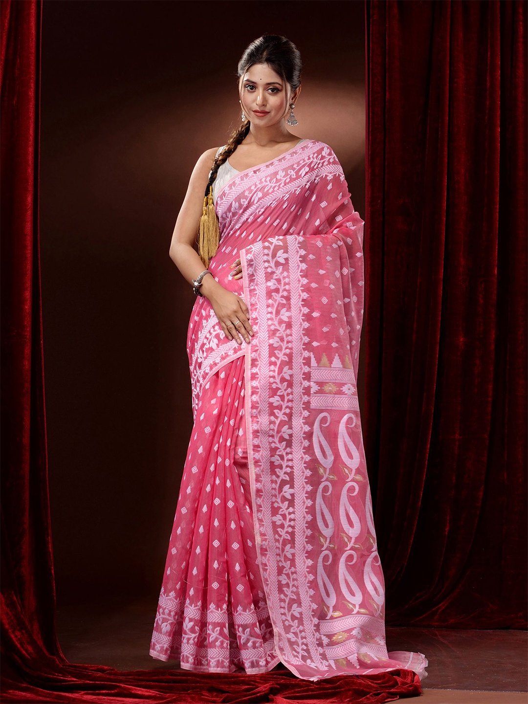 

Charukriti Ethnic Motifs Silk Cotton Jamdani Saree, Pink